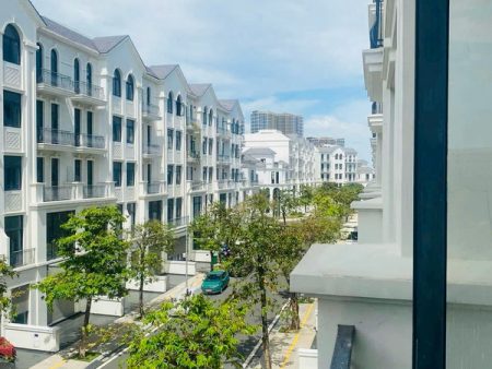 nhà phố Vinhomes Grand Park